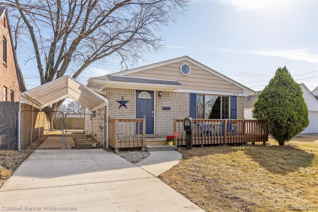 921 MACE Avenue, Madison Heights, MI 48071 — Photo 2