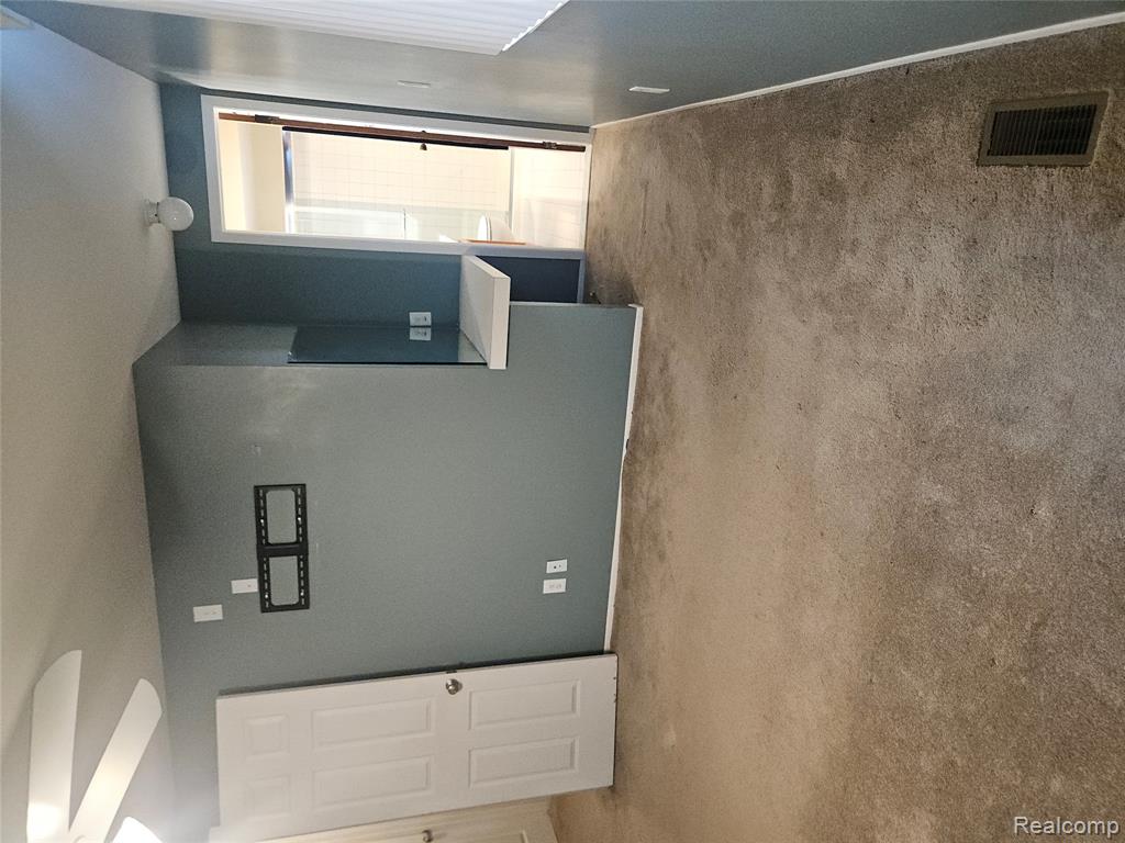 25947 Rebecca Drive, Flat Rock, MI 48134 — Photo 3