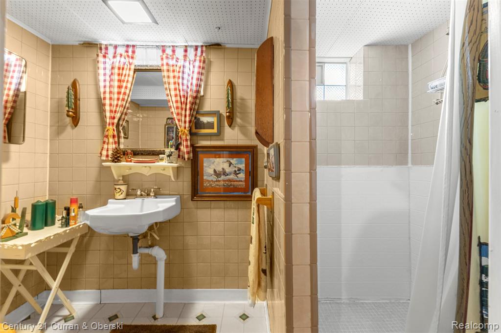 9869 Melbourne Avenue, Allen Park, MI 48101 — Photo 19