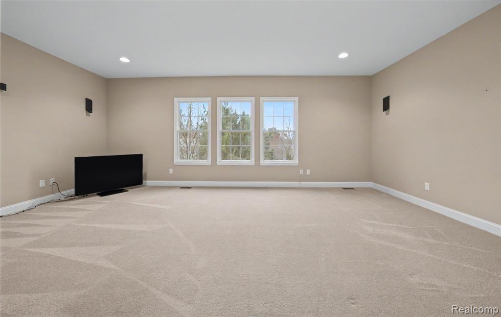 7286 Brentwood Court, Ypsilanti, MI 48198 — Photo 59