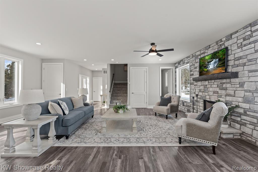 9090 Buckingham Street, White Lake, MI — Photo 17