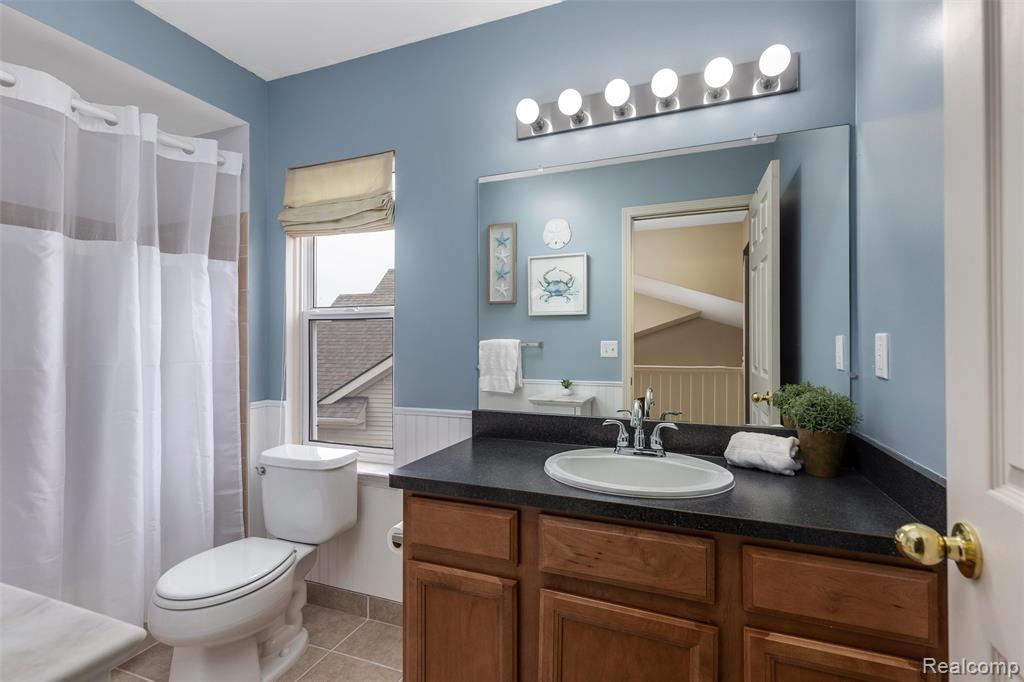 224 Stony Lake Drive, Oxford, MI 48371 — Photo 22