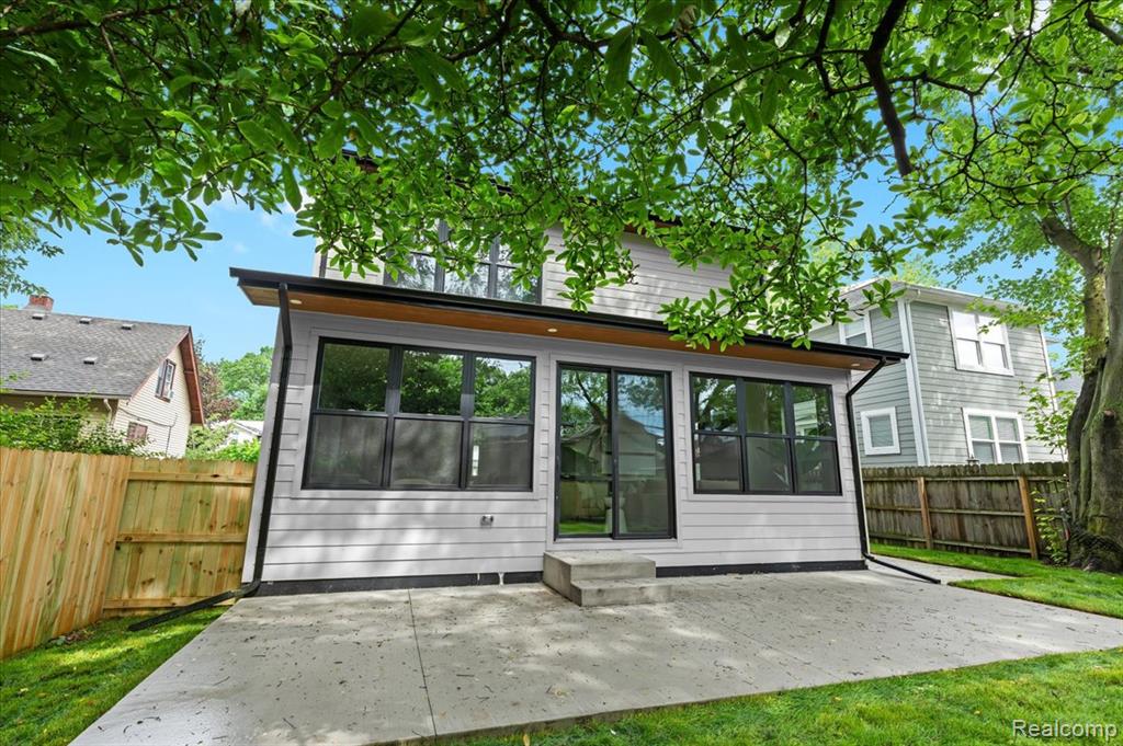 624 S Vermont Avenue, Royal Oak, MI 48067 — Photo 54