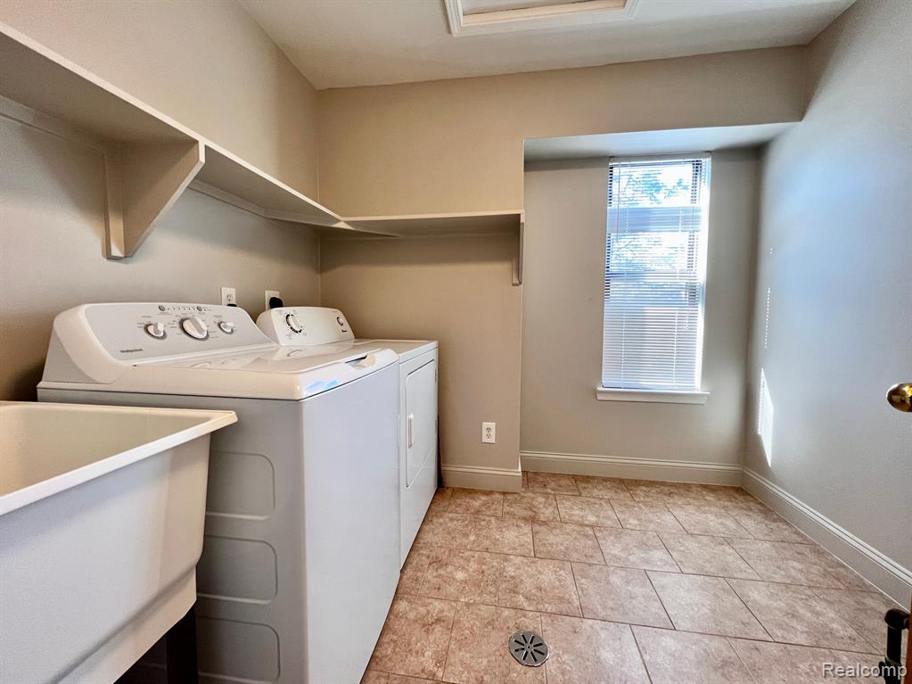 42601 LILLEY POINTE Drive, Canton, MI 48187 — Photo 14