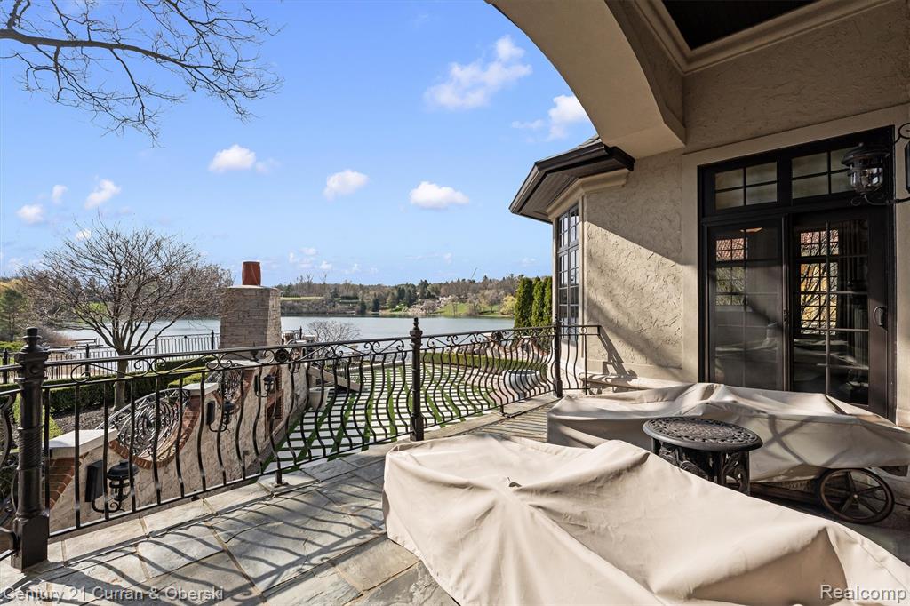 18939 Bella Vista Court, Northville, MI 48168 — Photo 35