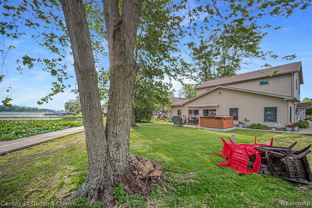 504 Olcott Lake Drive, Jackson, MI 49201 — Photo 41