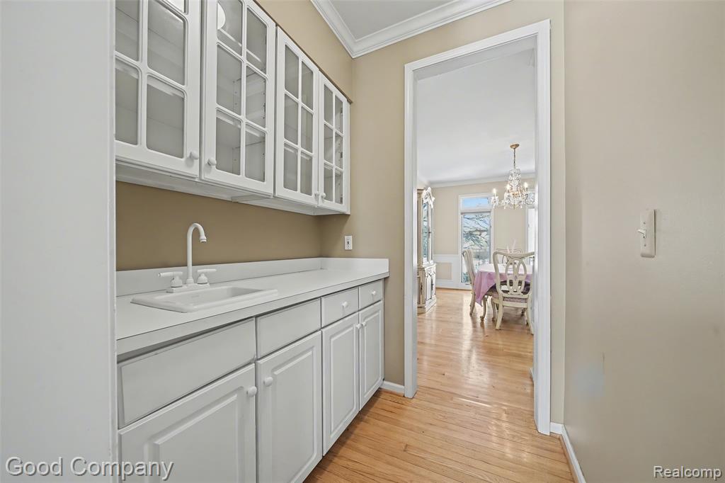 41714 Dukesbury Court, Novi, MI — Photo 6