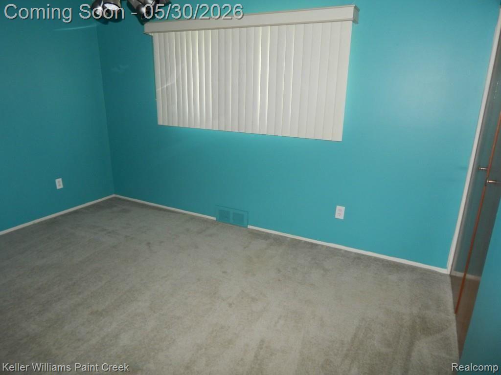 28926 JAMES Drive, Warren, MI 48092 — Photo 11