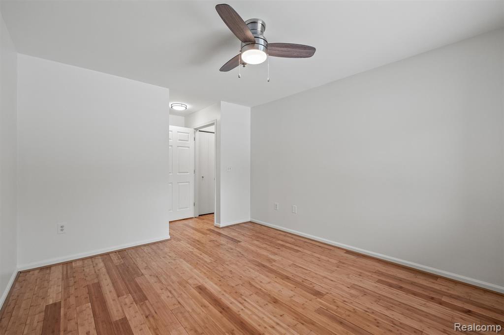 859 Brandon Avenue, Pontiac, MI 48340 — Photo 16