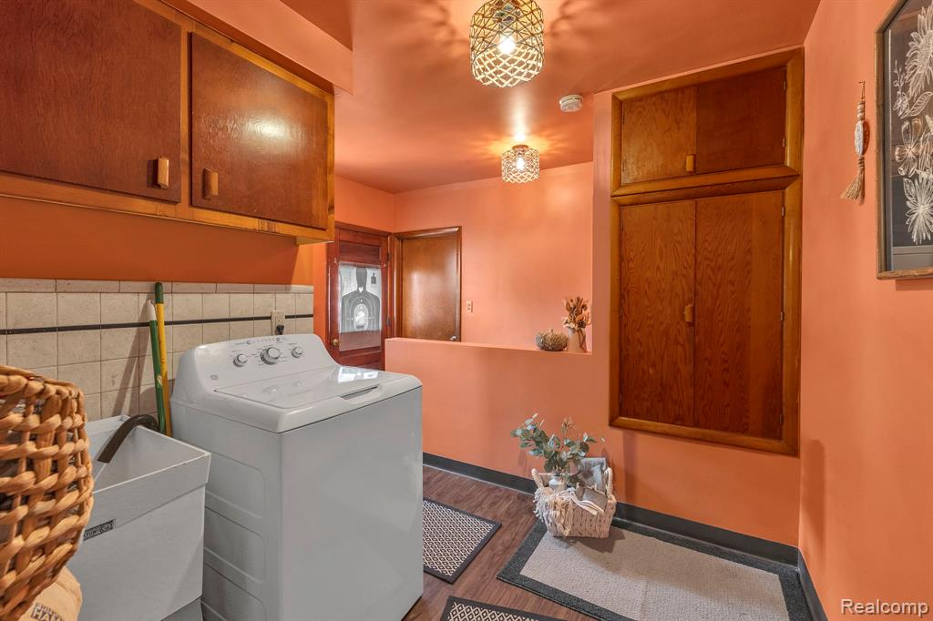 8016 Pardee Road, Taylor, MI 48180 — Photo 19