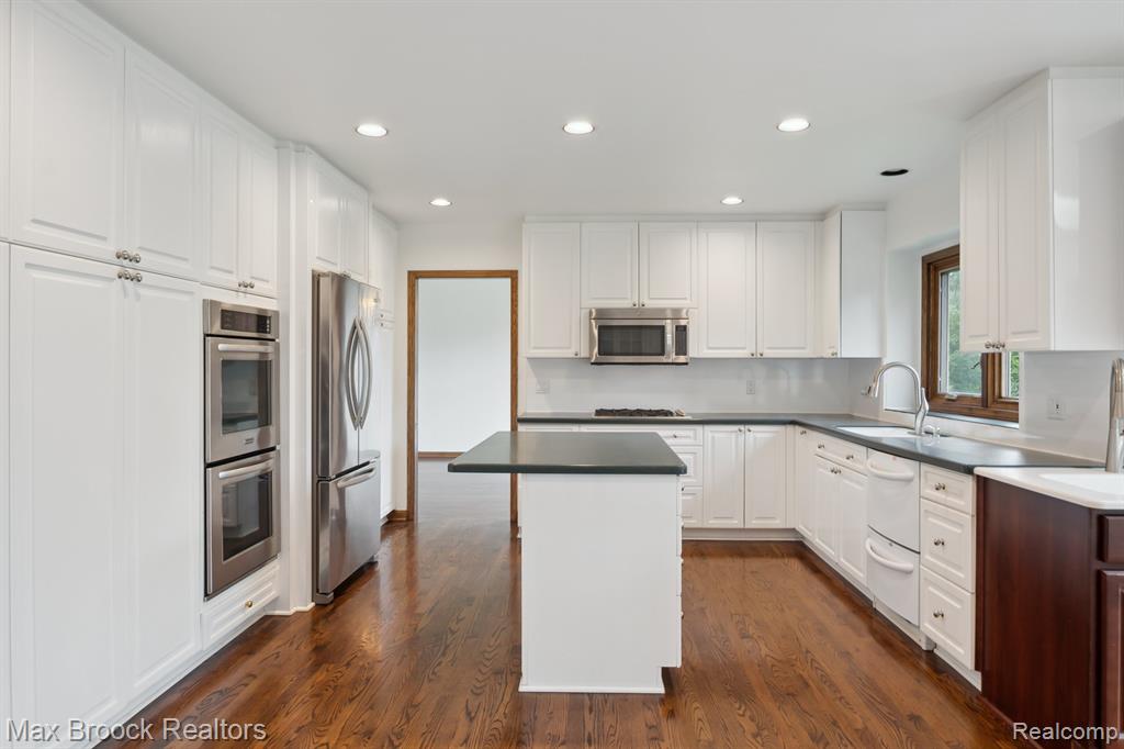 6722 Torybrooke Circle, West Bloomfield, MI 48323 — Photo 17