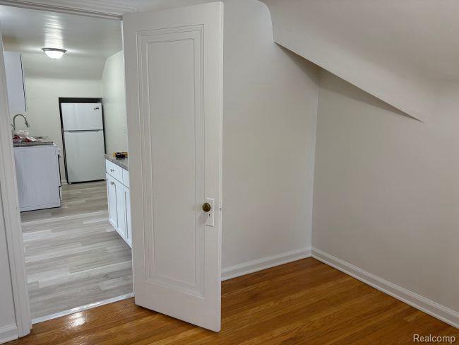 7339 ENGLEMAN, Center Line, MI 48015 — Photo 4
