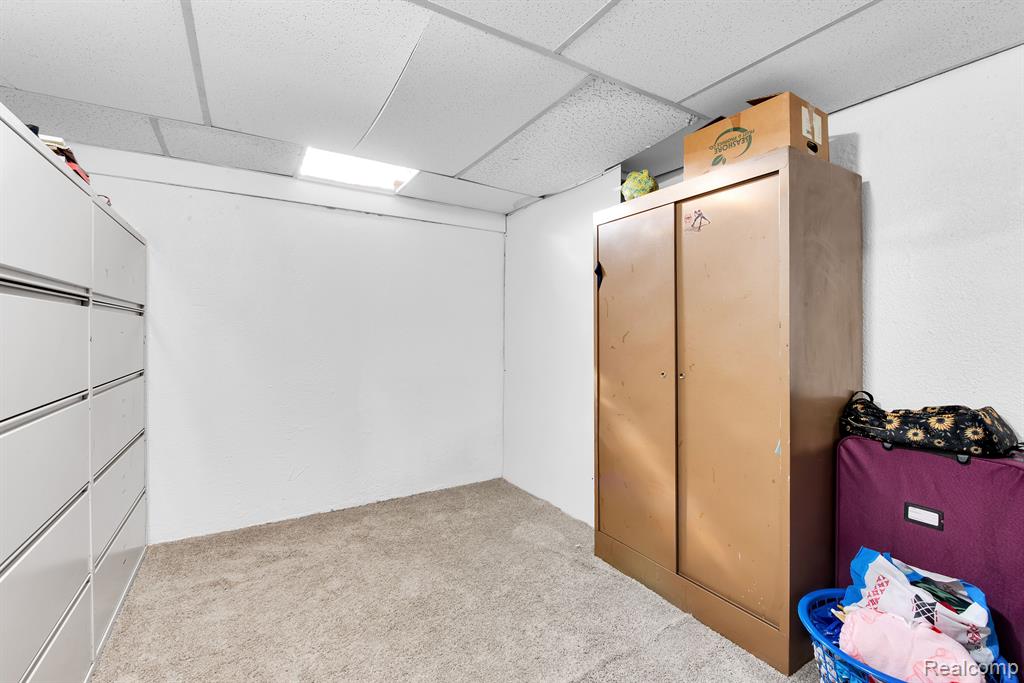 4610 BURSSENS Drive, Warren, MI 48092 — Photo 24