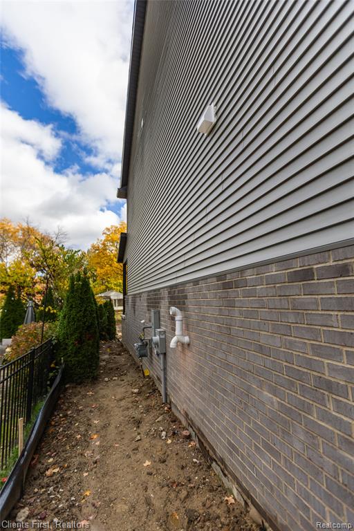 924 Carrington Drive, Northville, MI 48167 — Photo 5