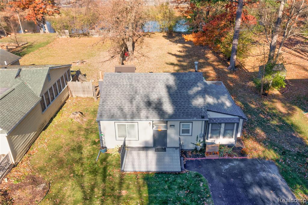 8370 Arlis Street, Commerce Twp, MI 48382 — Photo 37