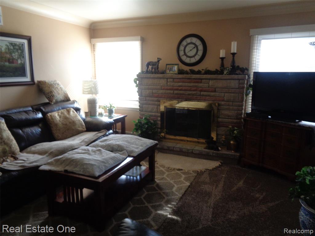 28450 Pontiac Trail, South Lyon, MI 48178 — Photo 5