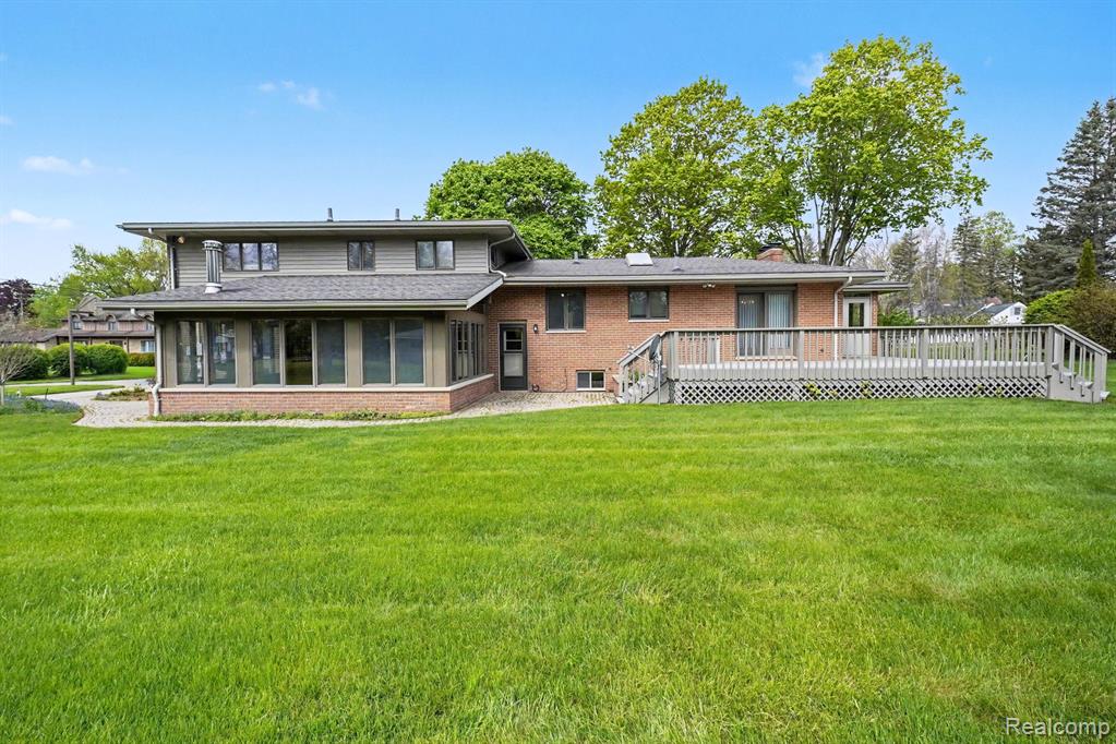 1226 Woodkrest Drive, Flint, MI 48532 — Photo 26