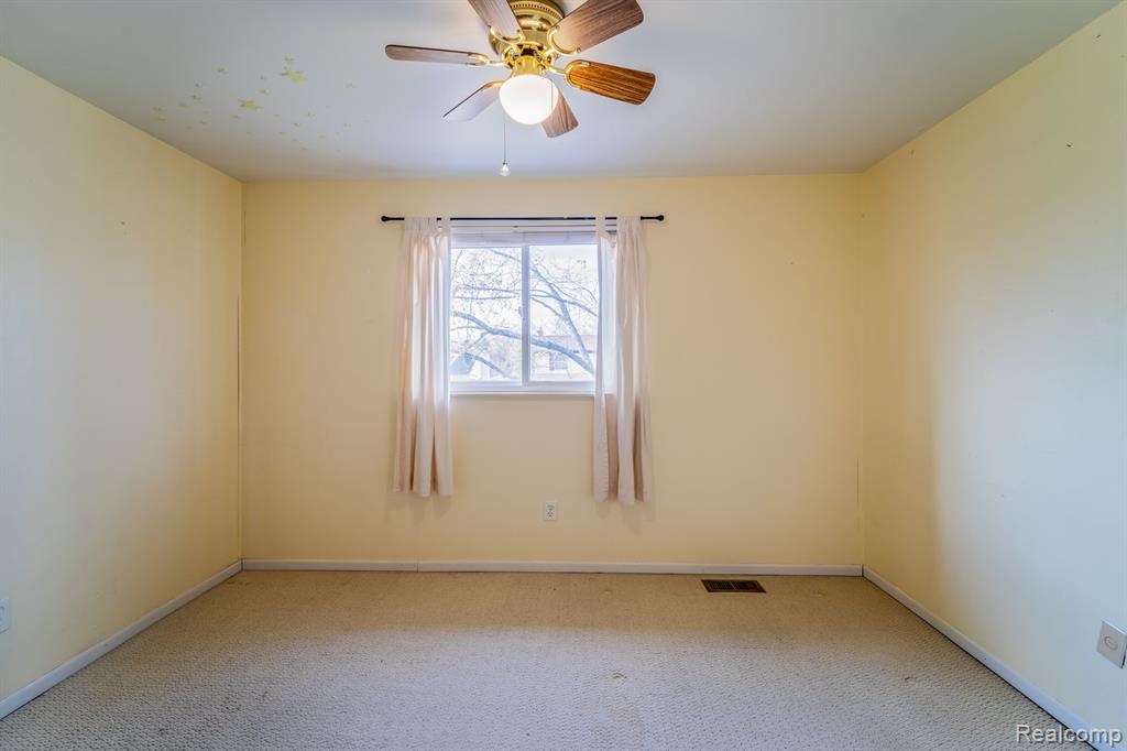 5809 HUNTINGTON Drive, Ypsilanti, MI 48197 — Photo 29