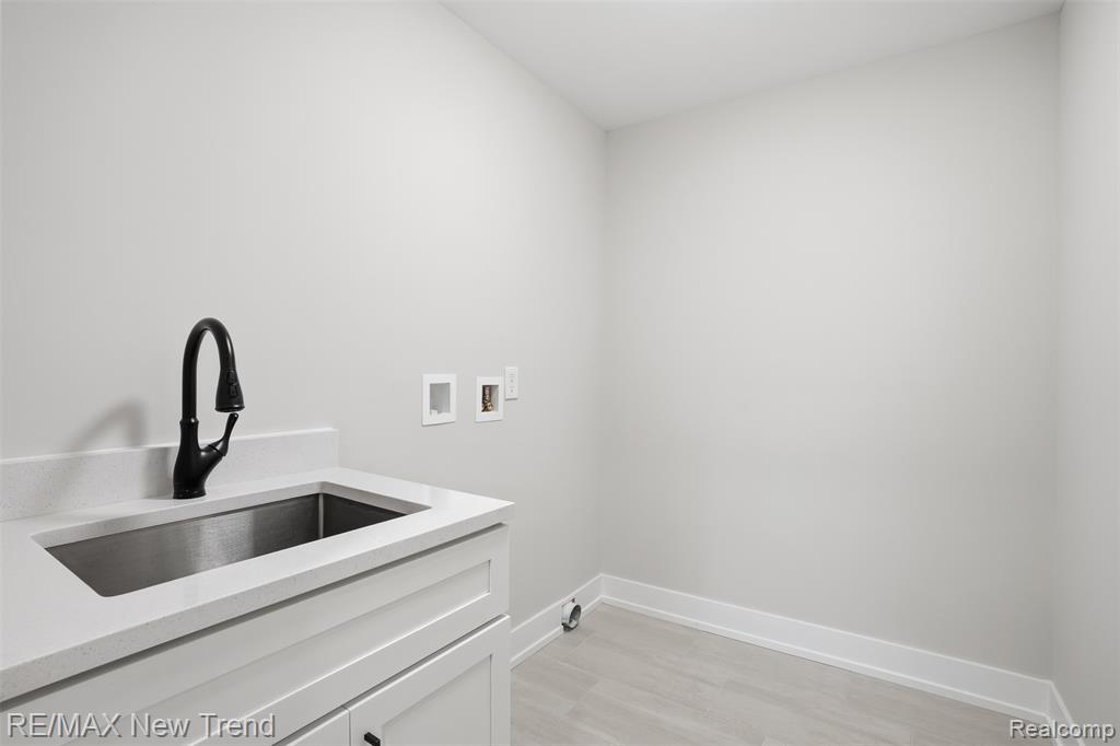 8430 Joseph Street, Commerce Twp, MI 48382 — Photo 42