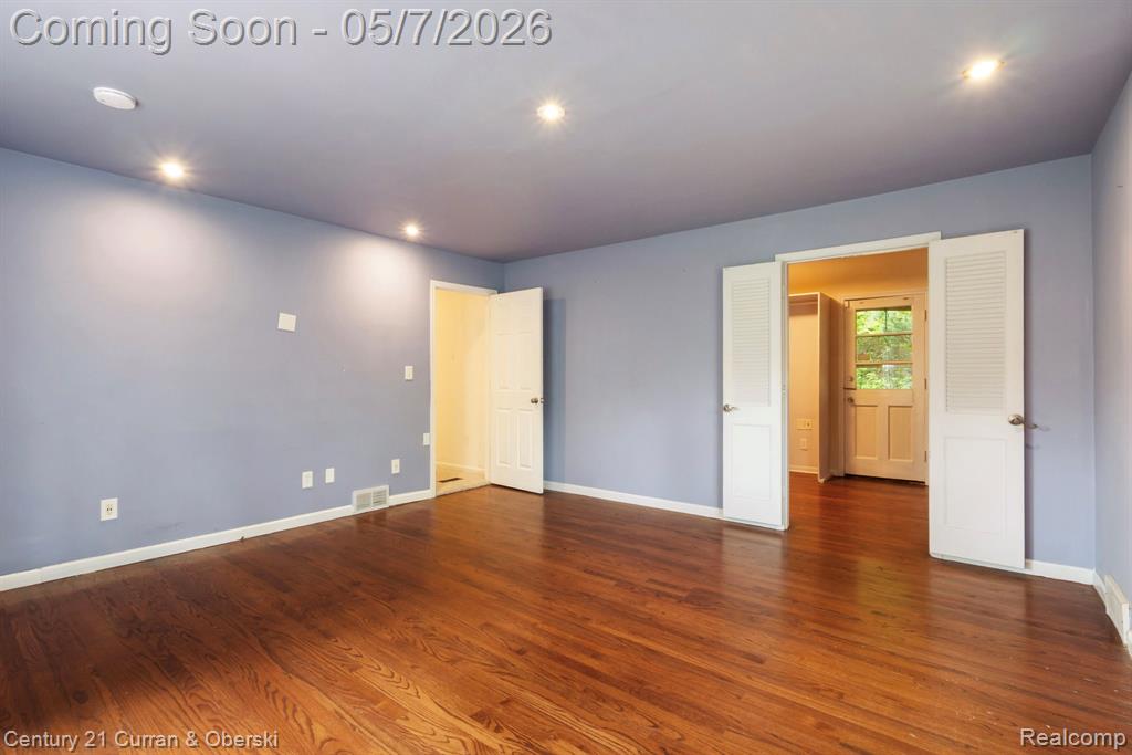 27869 Old Colony Street, Farmington, MI 48334 — Photo 30