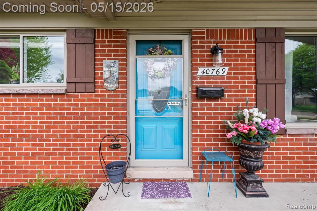 40769 Flagstaff Drive, Sterling Heights, MI 48313 — Photo 8