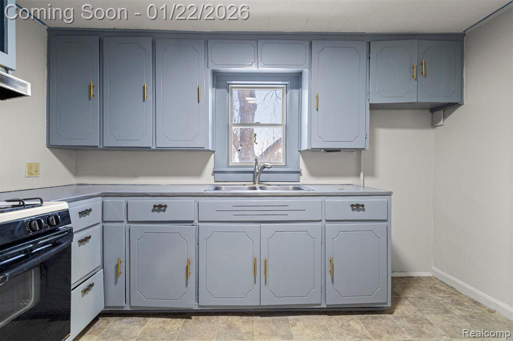 5903 N Silvery Lane, Dearborn Heights, MI 48127 — Photo 17