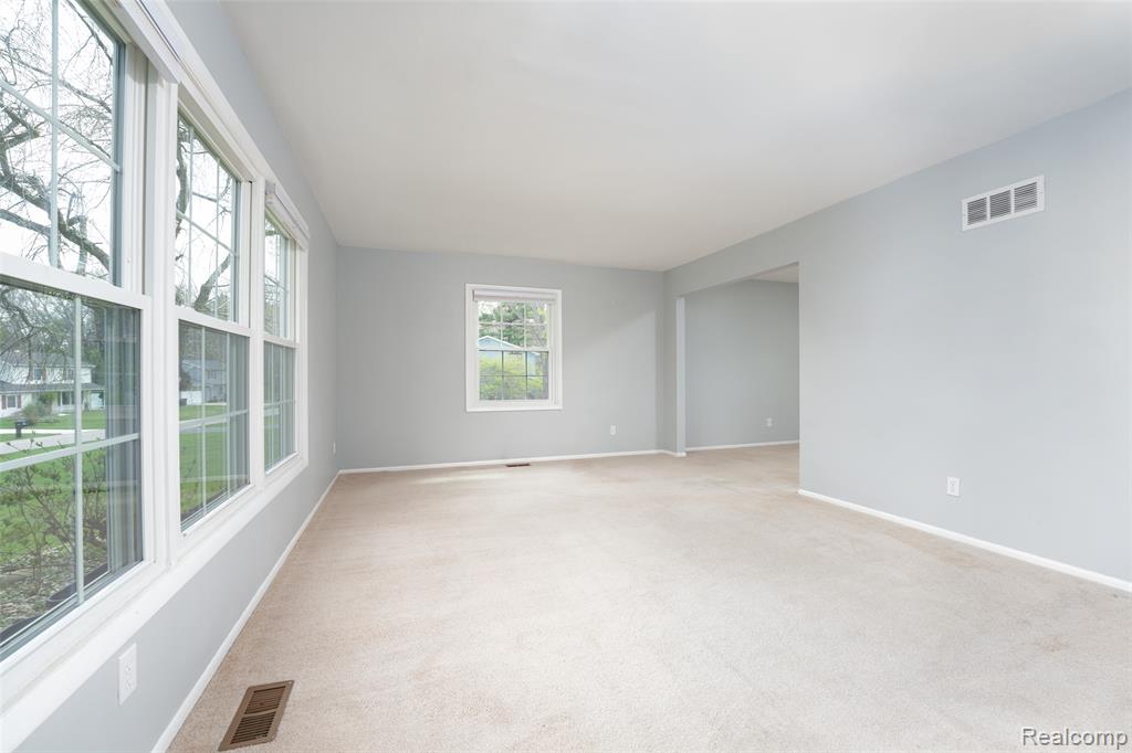 5390 Squires Manor Road, Jackson, MI 49201 — Photo 12