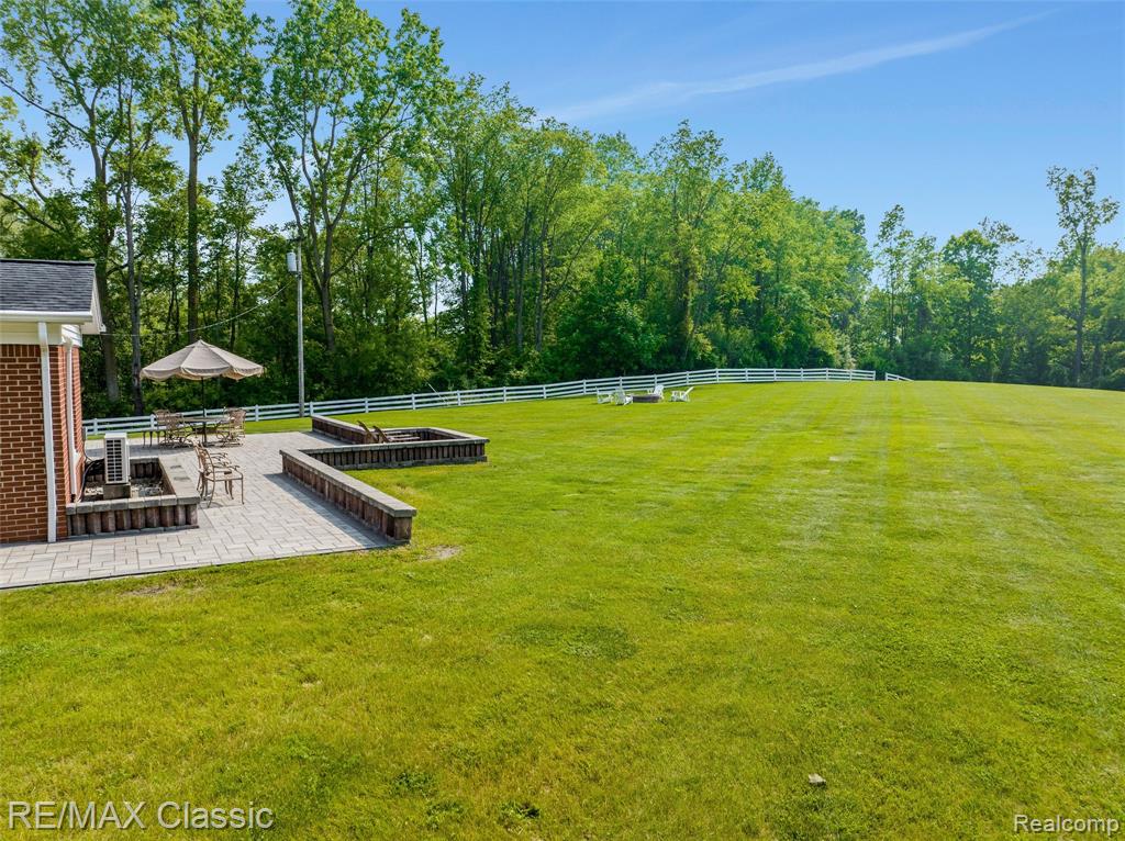 8173 Earhart Road, South Lyon, MI 48178 — Photo 60