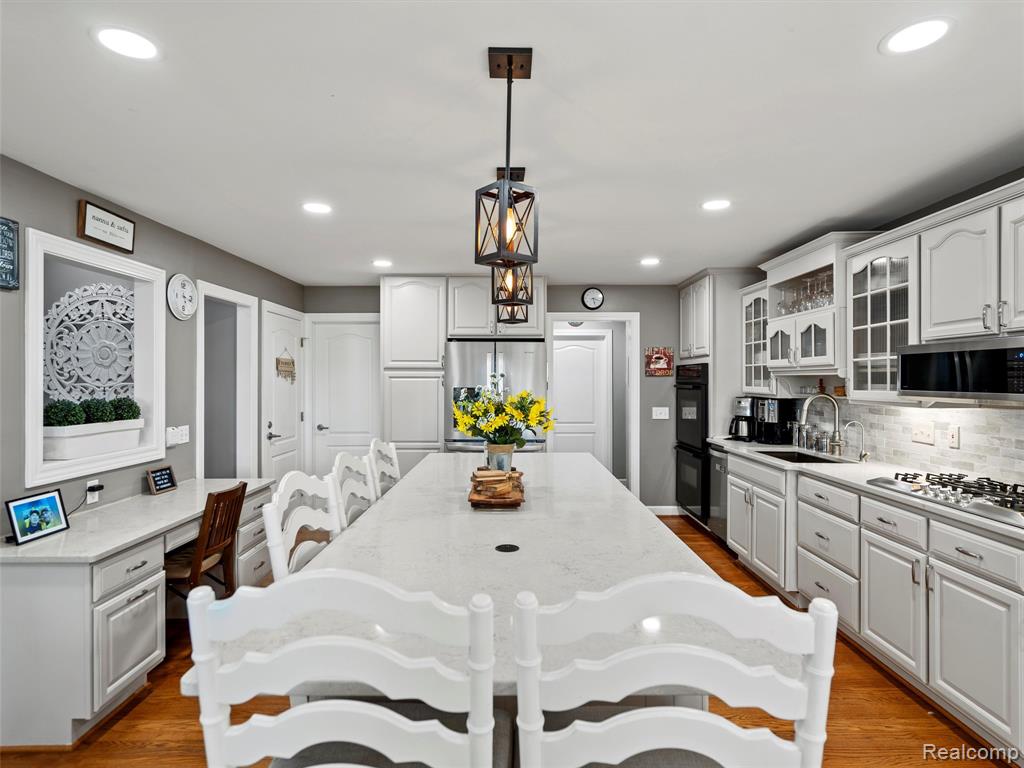 11285 Katrine Drive, Fenton, MI 48430 — Photo 16