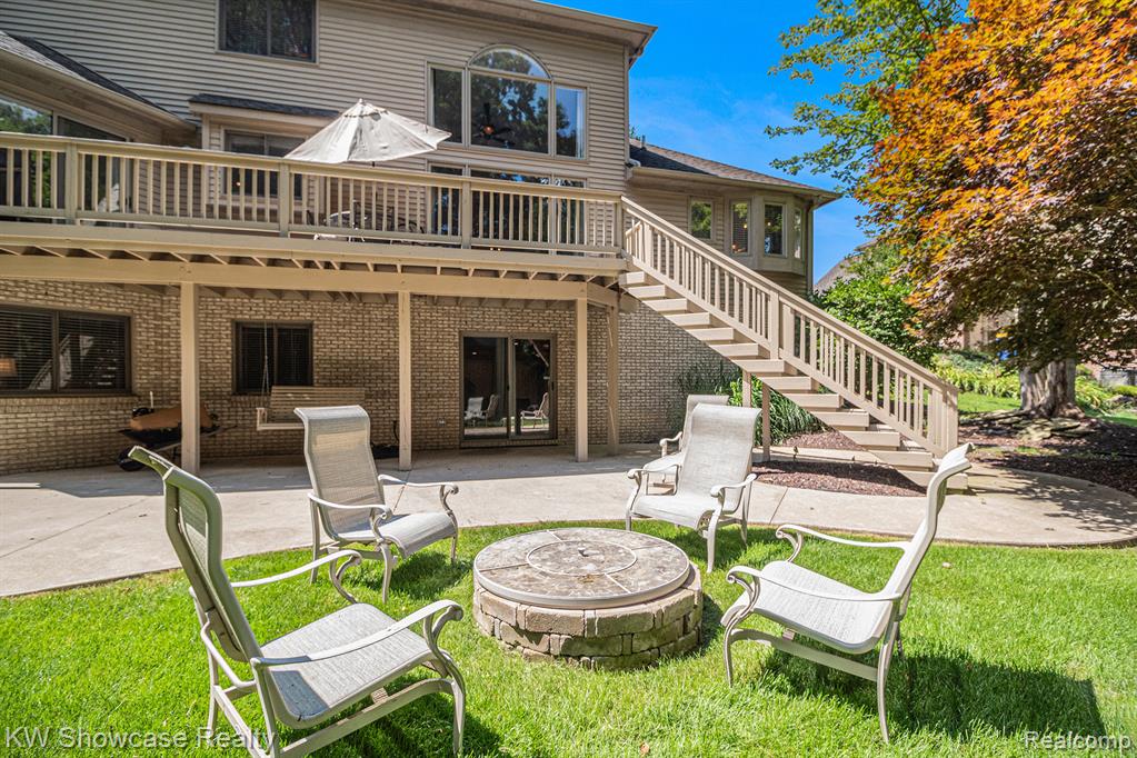 989 Suchava Drive, White Lake, MI — Photo 35