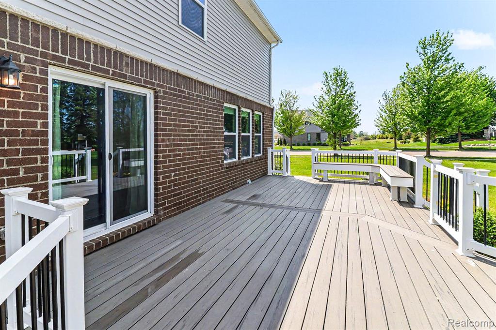7558 Abigail Dr, Ypsilanti, MI 48198 — Photo 30