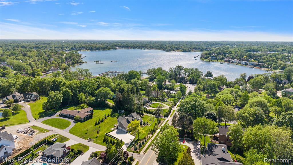 1933 Lone Pine Road, Bloomfield Hills, MI 48302 — Photo 44