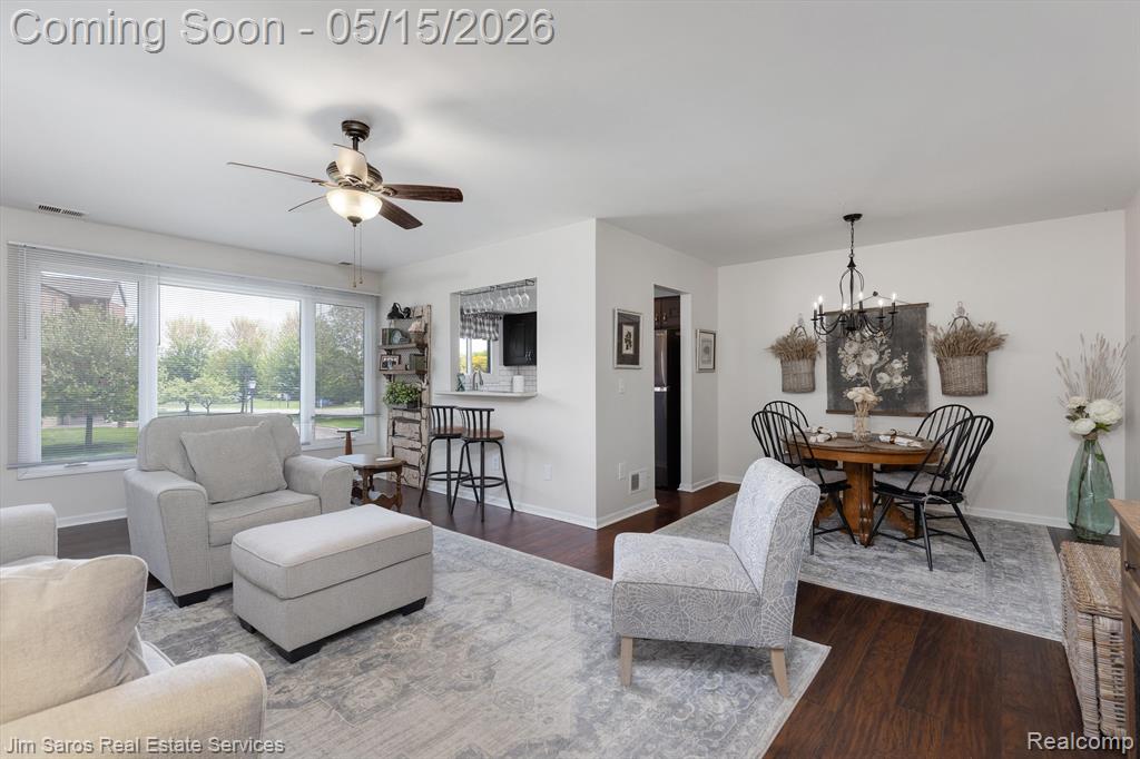 1089 COUNTRY CLUB Drive, Saint Clair Shores, MI 48082 — Photo 7