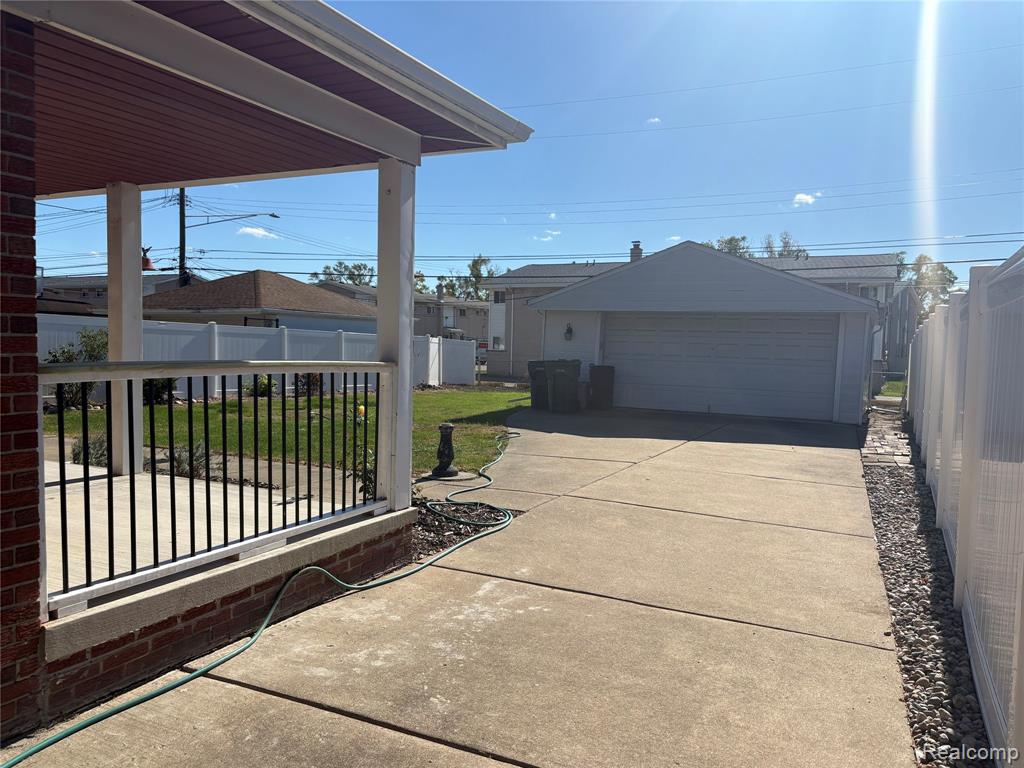 721 Cloverlawn Boulevard, Lincoln Park, MI 48146 — Photo 15
