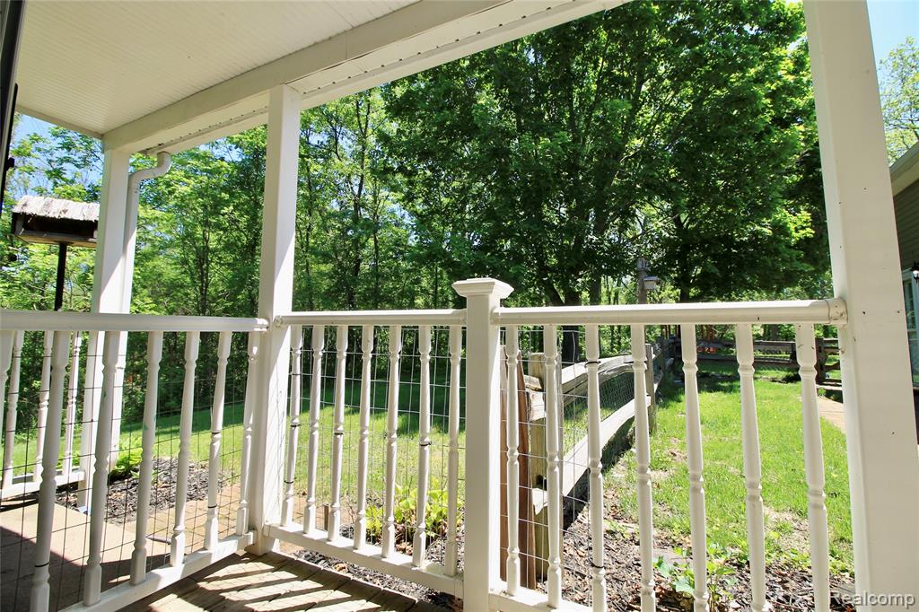 8372 Parshallville Road, Fenton, MI 48430 — Photo 18