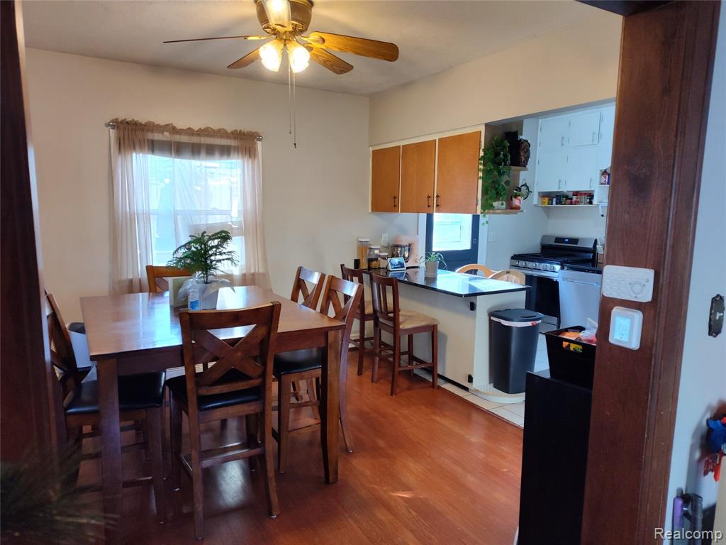 635 Laplaisance Road, Monroe, MI 48161 — Photo 6