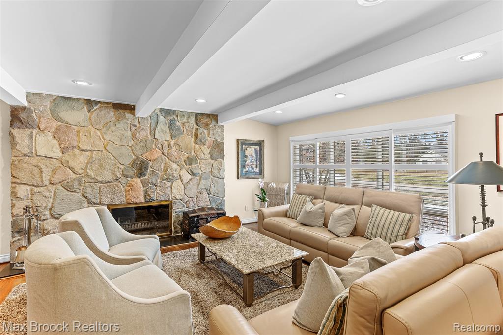 25933 Hersheyvale Drive, Franklin, MI 48025 — Photo 12