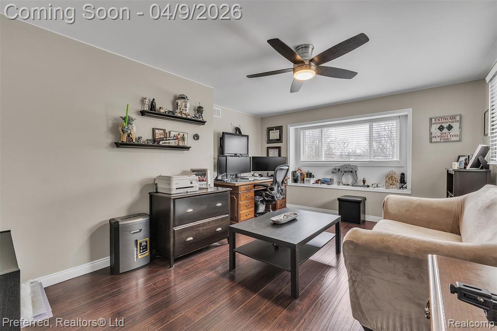 4869 Motorway Drive, Waterford, MI 48328 — Photo 43