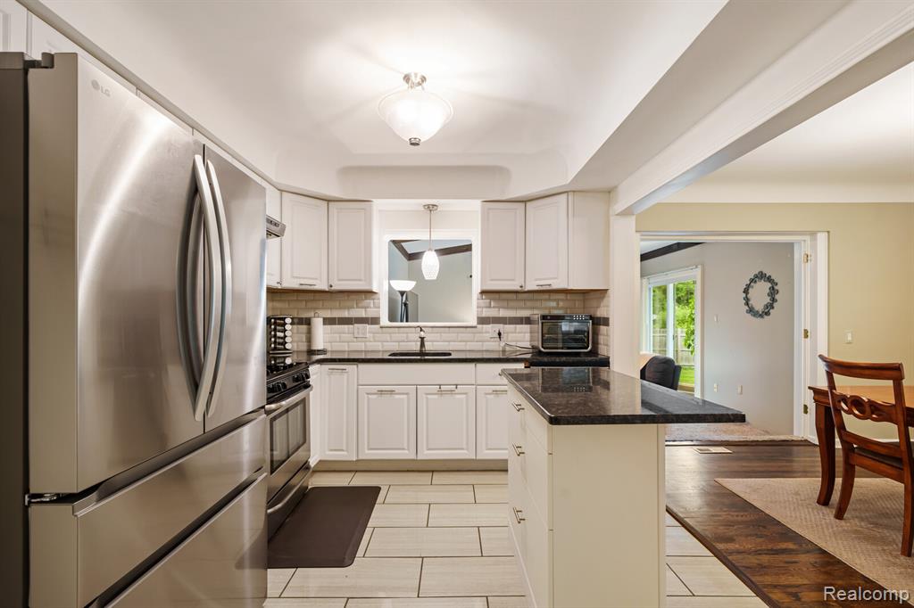6255 Candler Drive, Shelby Twp, MI 48316 — Photo 12