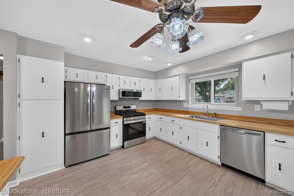 720 Comet Court, Canton, MI 48188 — Photo 12