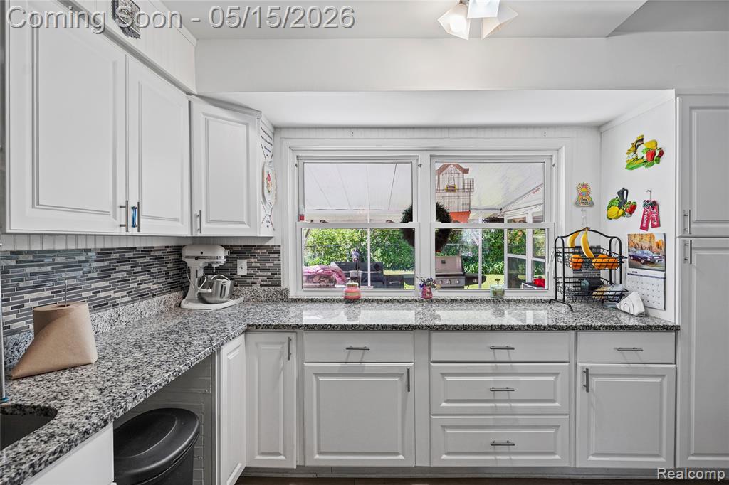 4202 Greenbrook Lane, Flint, MI 48507 — Photo 22