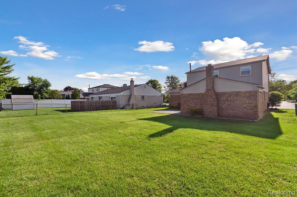 824 Kings Way, Canton, MI 48188 — Photo 40
