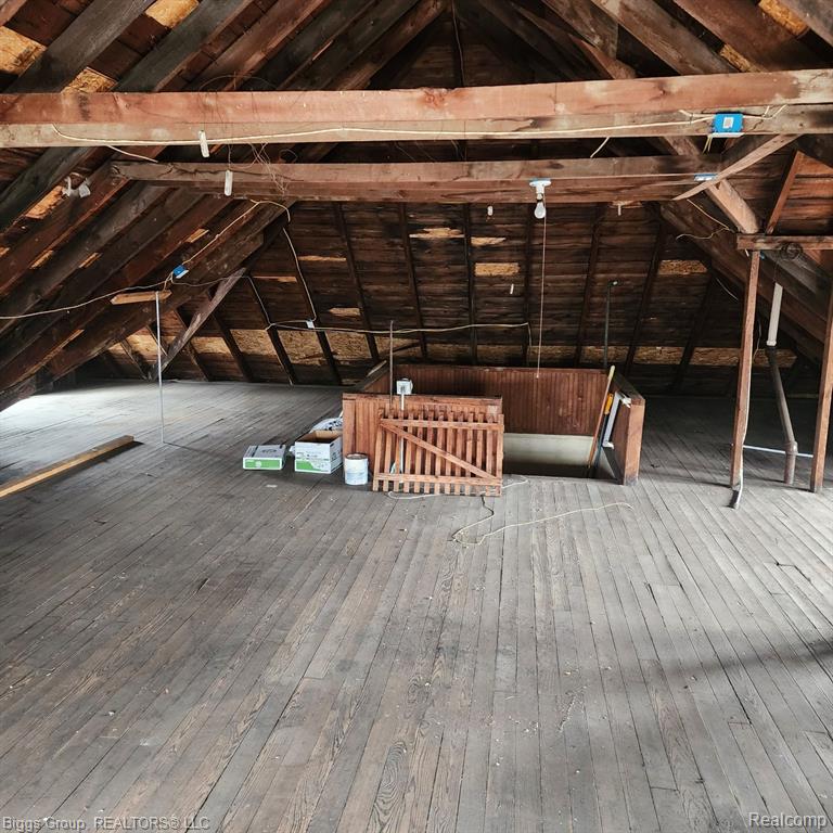 87 WOODLAND Street, Detroit, MI 48202 — Photo 21