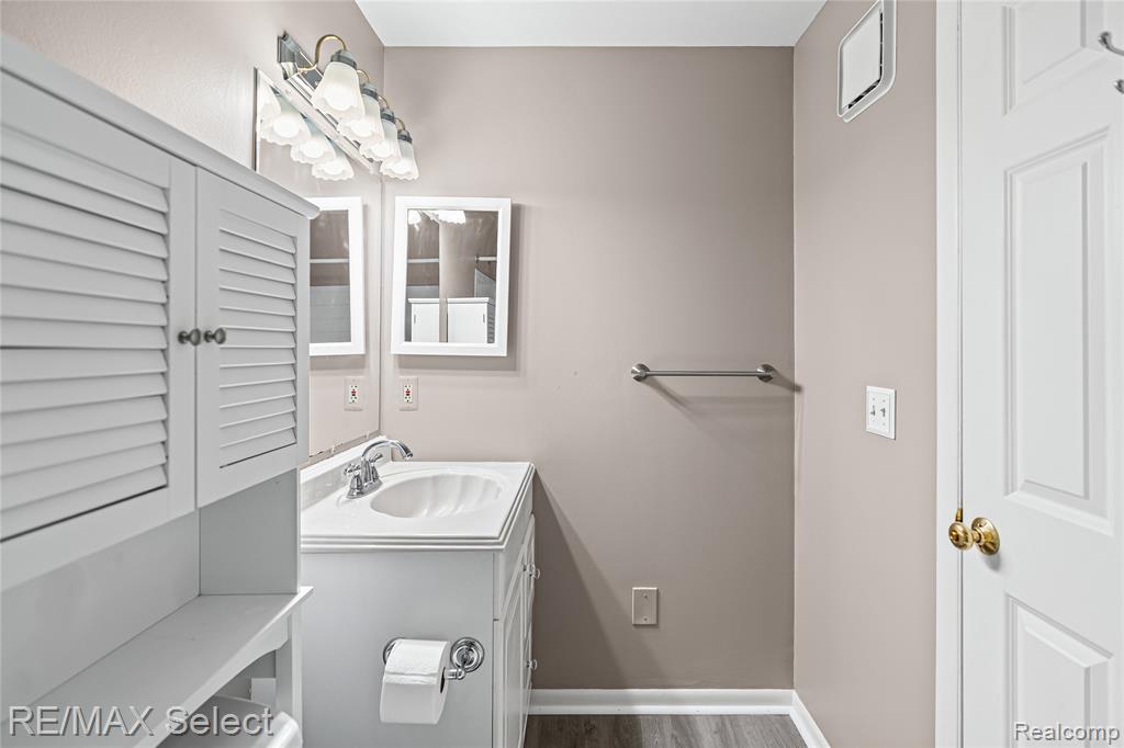 250 Briarcrest Drive, 129, Ann Arbor, MI 48104 — Photo 27