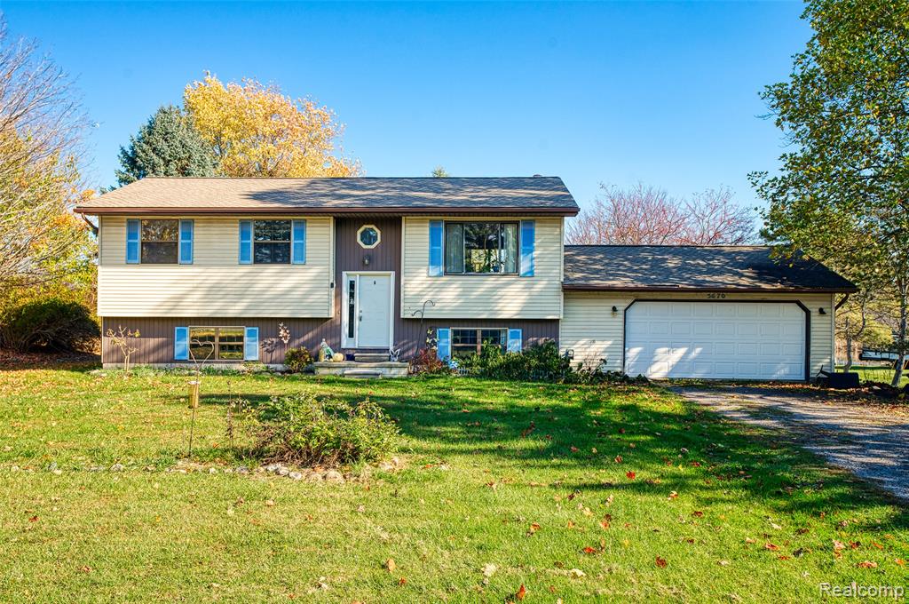 5670 Fowlerville Road, Fowlerville, MI 48836 — Photo 31