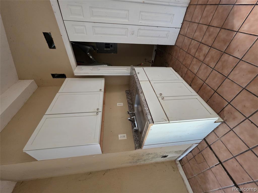 16444 Edmore Drive, Detroit, MI 48205 — Photo 36