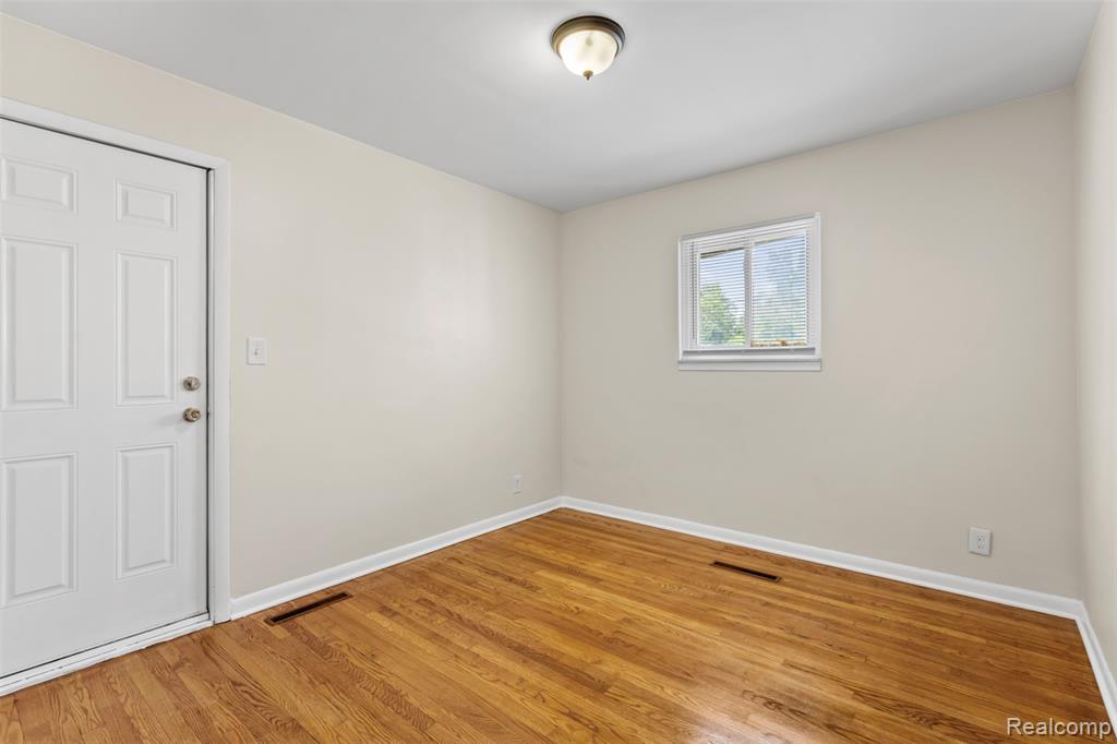 7235 Stout Street, Detroit, MI 48228 — Photo 16