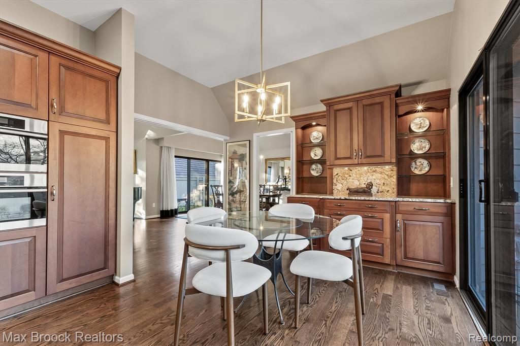 969 Bloomfield Woods, Bloomfield Hills, MI 48304 — Photo 10