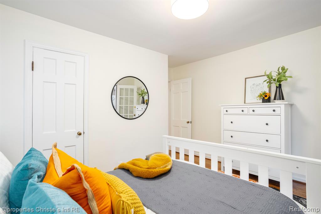 475 Neff Road, Grosse Pointe, MI 48230 — Photo 17