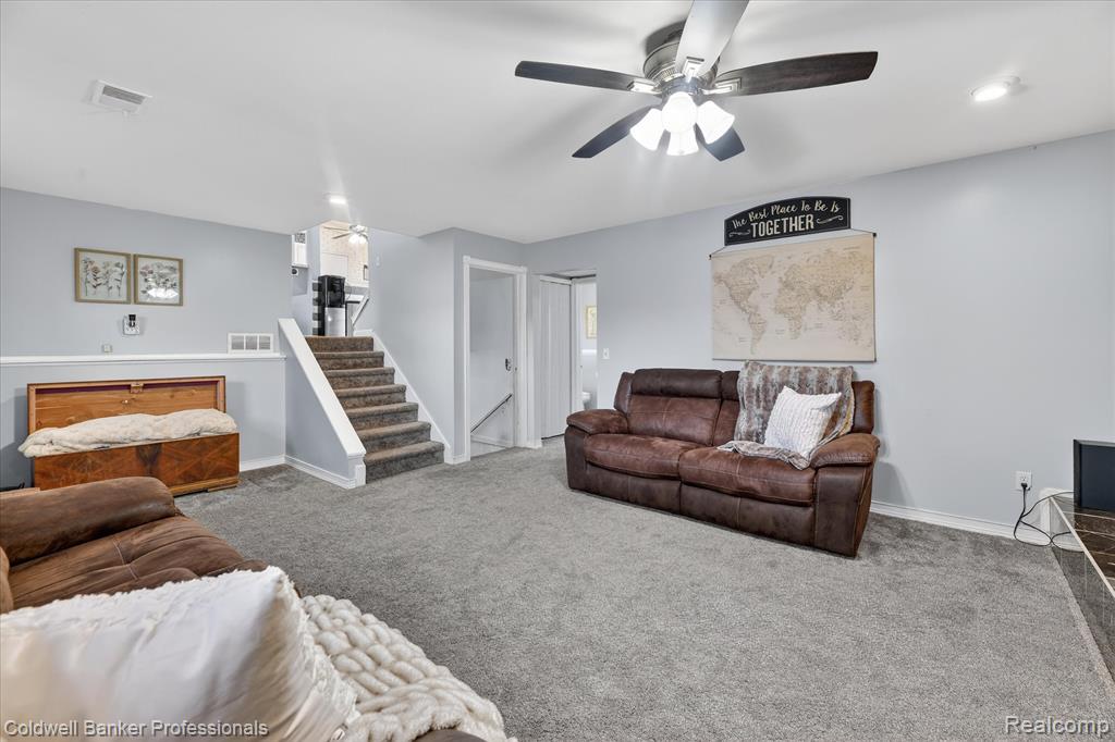 6163 King Arthur Drive, Swartz Creek, MI 48473 — Photo 24